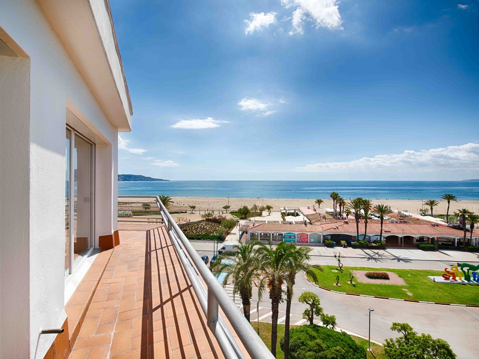 Lejlighed i Empuriabrava, Gerona - foto 3