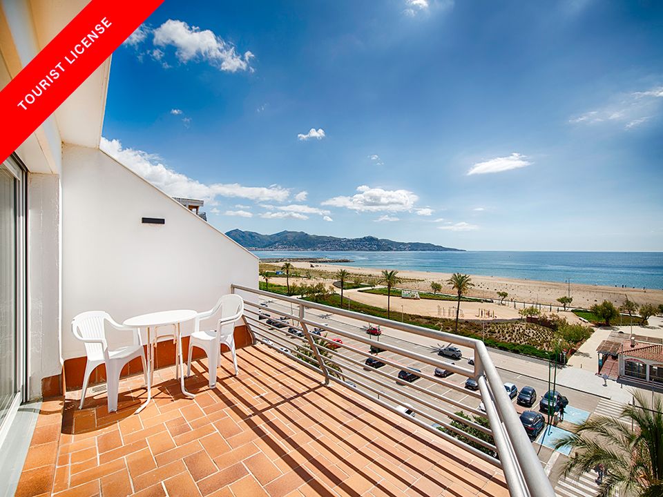 Lejlighed i Empuriabrava, Gerona - foto 1