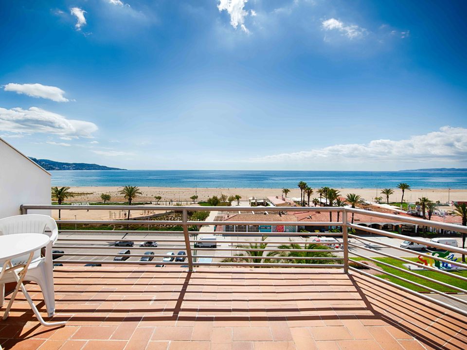 Lejlighed i Empuriabrava, Gerona - foto 2