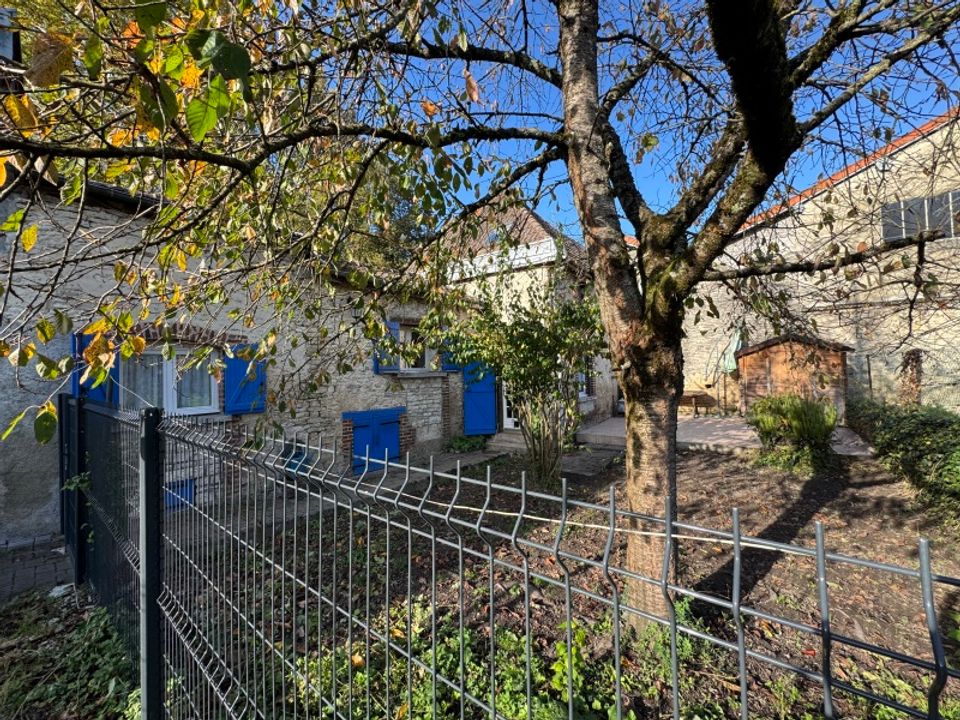 Villa a Bar-sur-Aube, Aube - foto 1