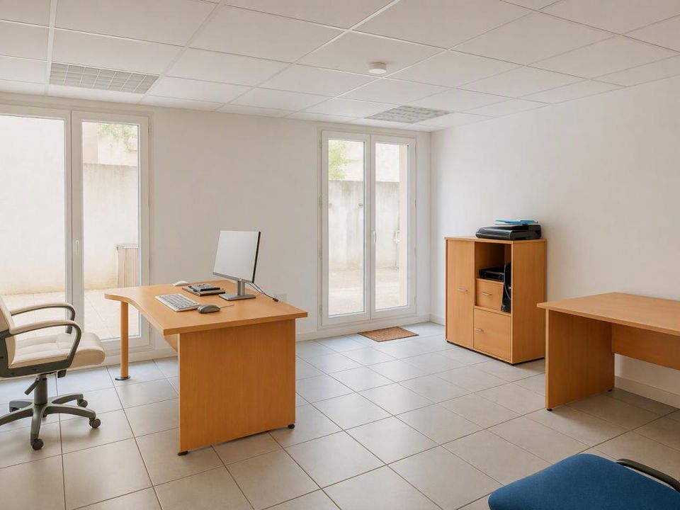 Propiedad comercial en Manosque, Alpes-de-Haute-Provence - foto 3