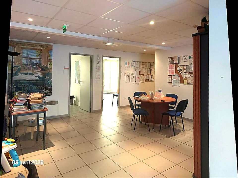 Propiedad comercial en Manosque, Alpes-de-Haute-Provence - foto 5