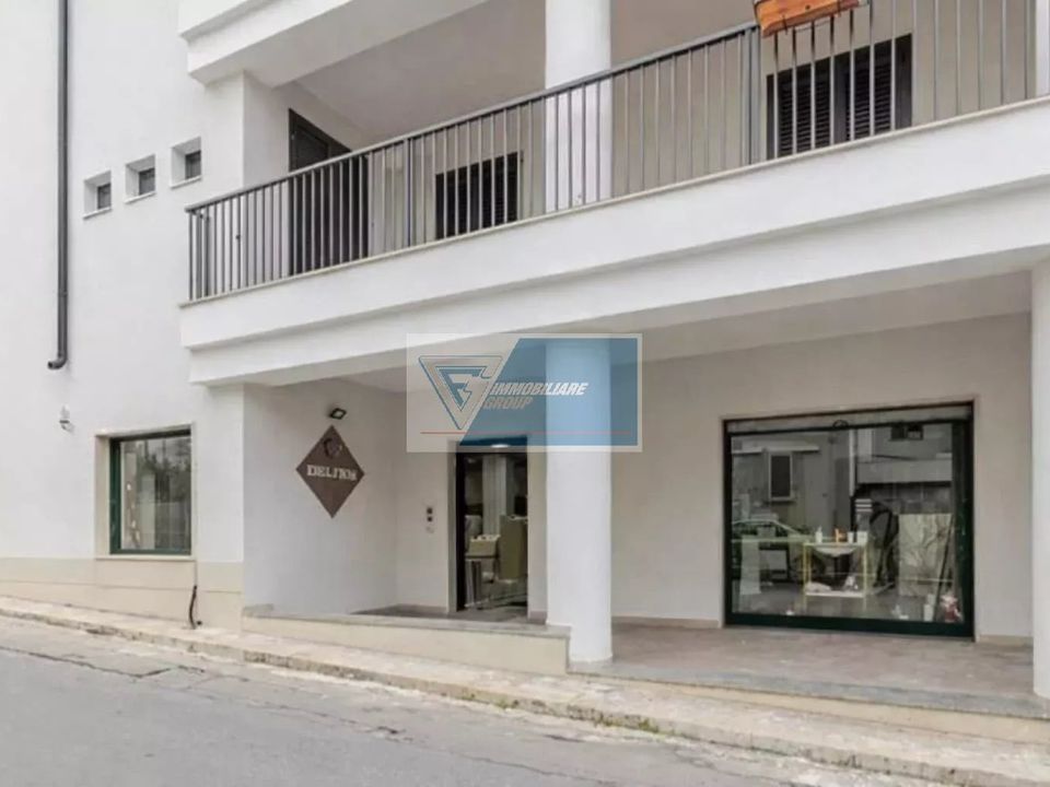 Propriedade comercial em Rosolini, Siracusa - foto 1