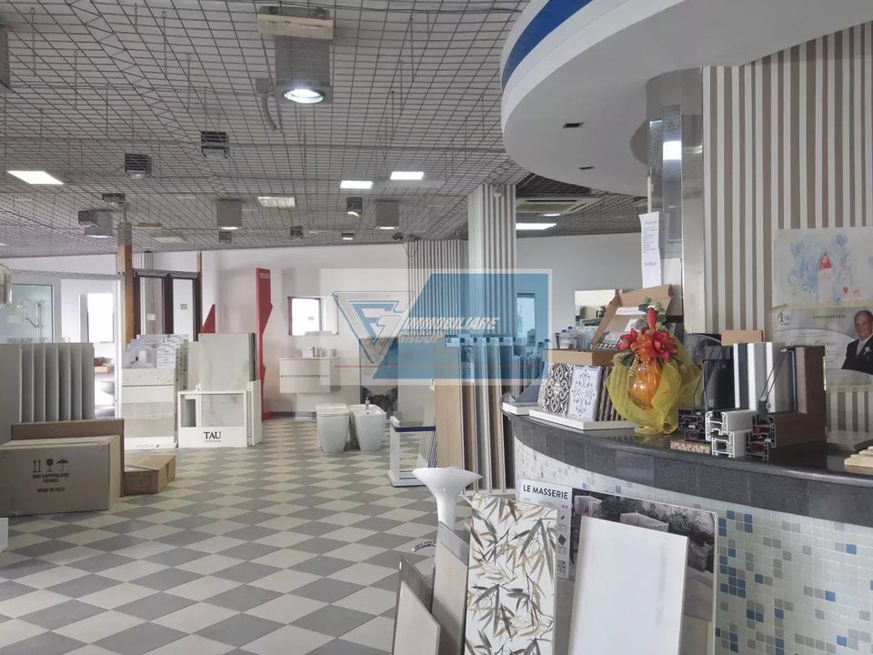 Propriedade comercial em Rosolini, Siracusa - foto 4