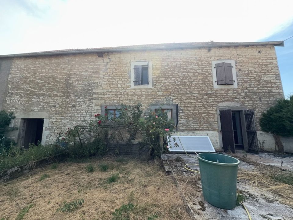 Farm i Vauconcourt-Nervezain, Haute-Saone - foto 2