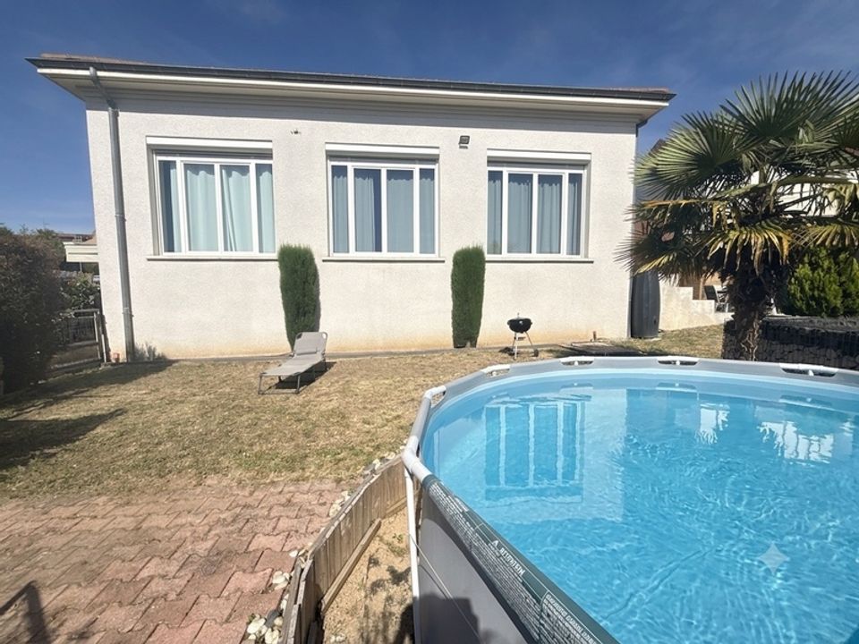 Villa i Le Chambon-Feugerolles, Loire - bilde 1