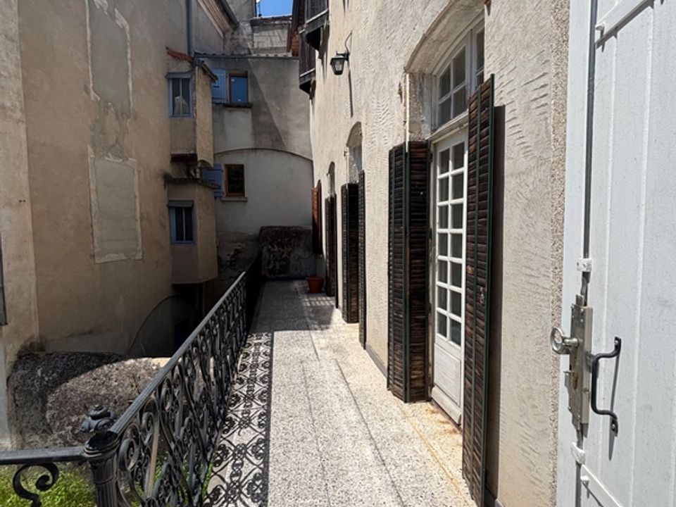 Villa i Villeneuve-de-Berg, Ardeche - bilde 1