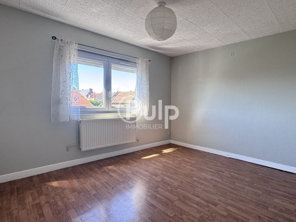 Apartment in Noyelles-sous-Lens, Pas-de-Calais - photo 4