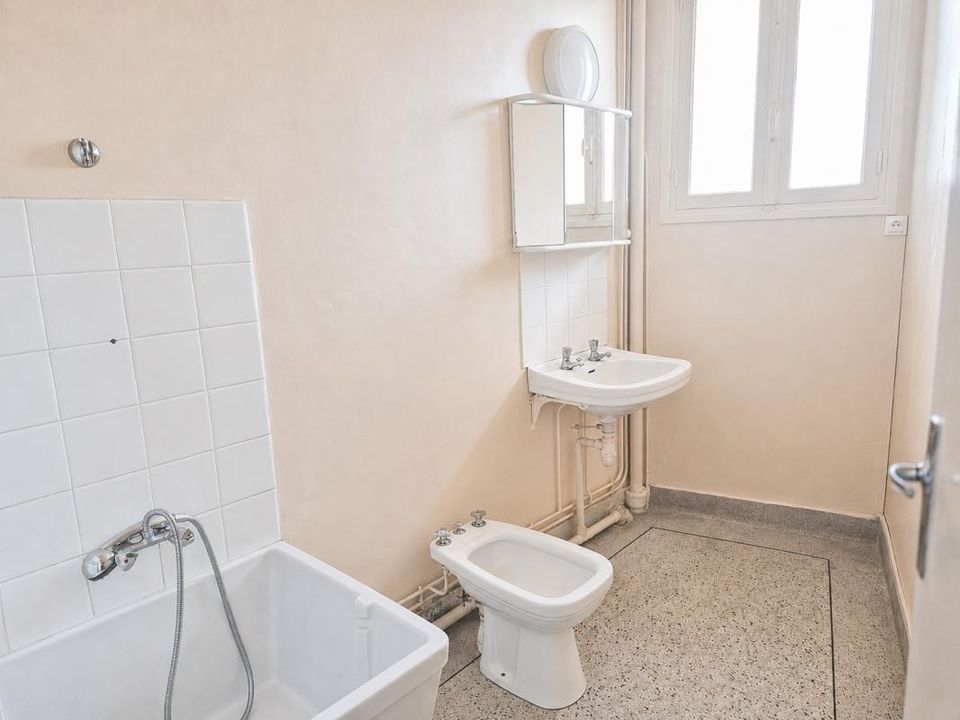 Apartment in Clermont-Ferrand, Puy-de-Dome - photo 3