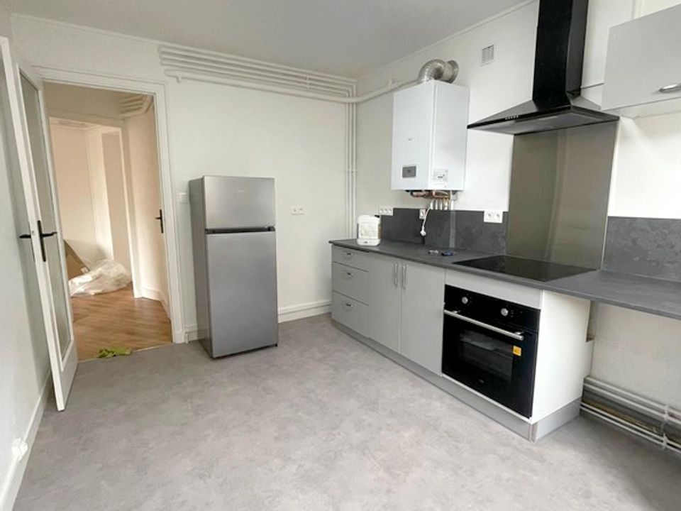 Apartment in Clermont-Ferrand, Puy-de-Dome - photo 2