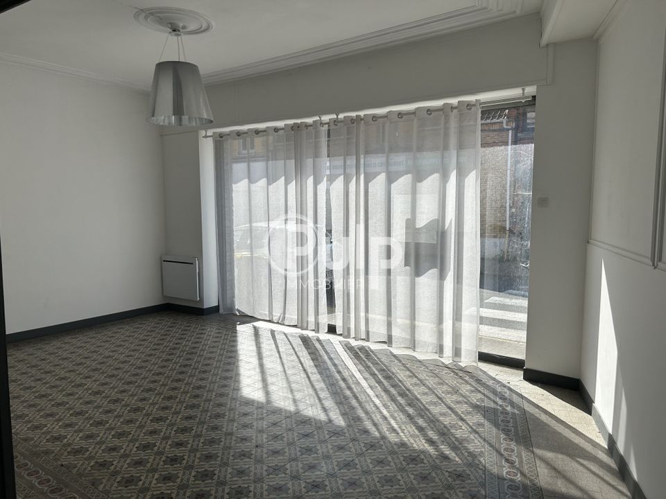 Erhvervsejendom i Harnes, Pas-de-Calais - foto 1