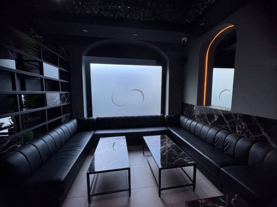 L'establiment comercial a Gallarate, Varese - foto 2