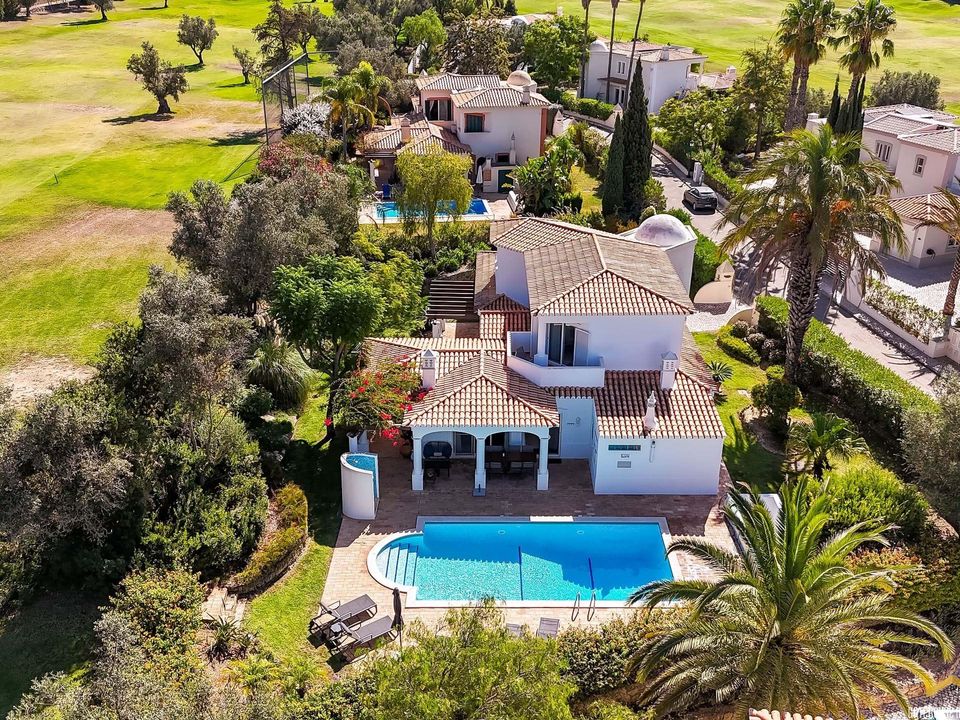 Villa i Carvoeiro, Faro - foto 1