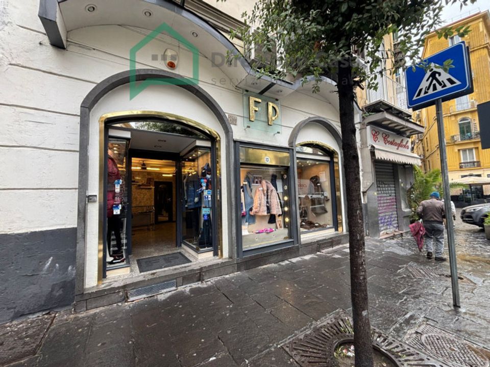 Erhvervsejendom i Naples, Naples - foto 2