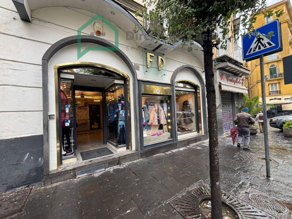 Erhvervsejendom i Naples, Naples - foto 3