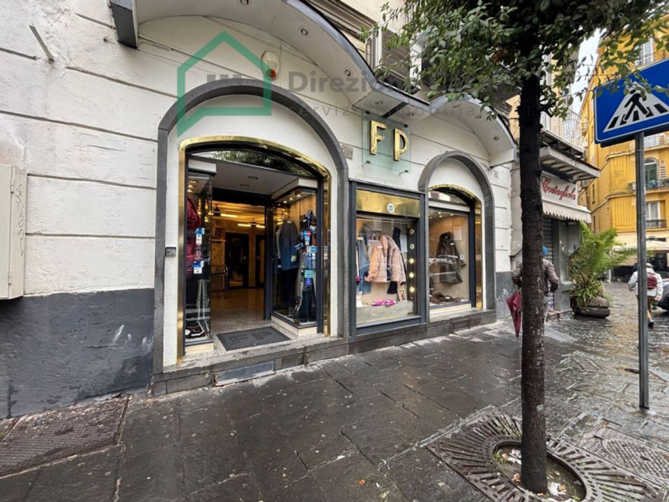 Erhvervsejendom i Naples, Naples - foto 4
