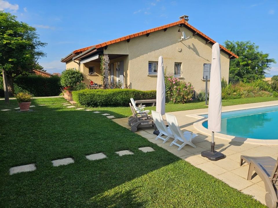 Haus in Saint-Georges-sur-Allier, Puy-de-Dome - Foto 1