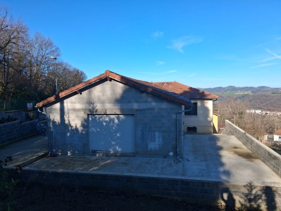 Villa i Le Chambon-Feugerolles, Loire - bilde 3