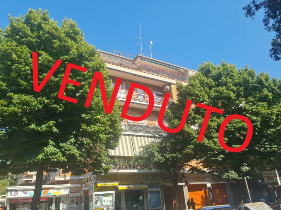 Garaż: Rome, Rome – zdjęcie 1