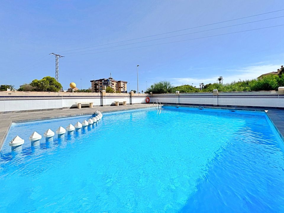 Lejlighed i La Zenia, Alicante - foto 1