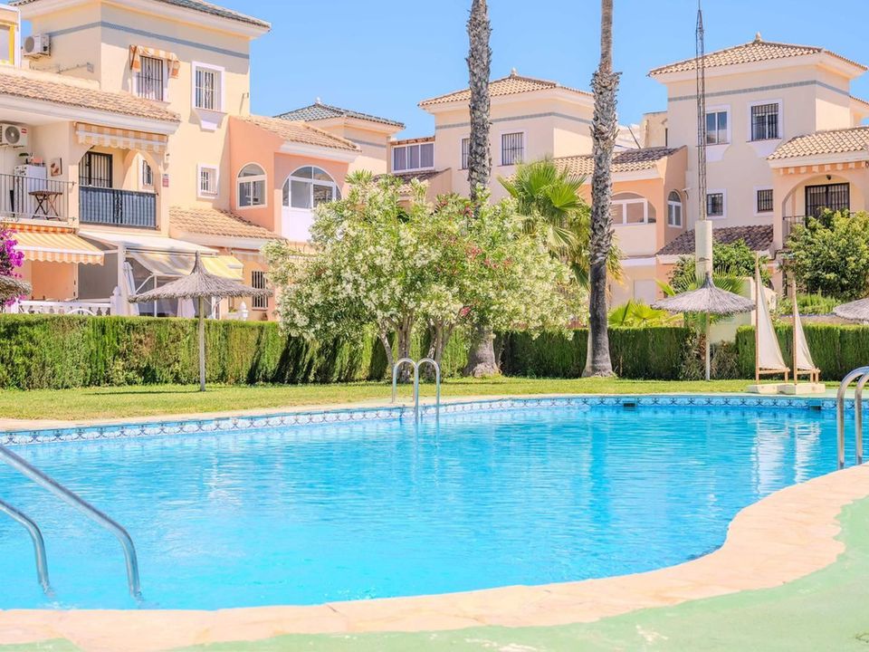 Rekkehus i Punta Prima, Alicante - bilde 1