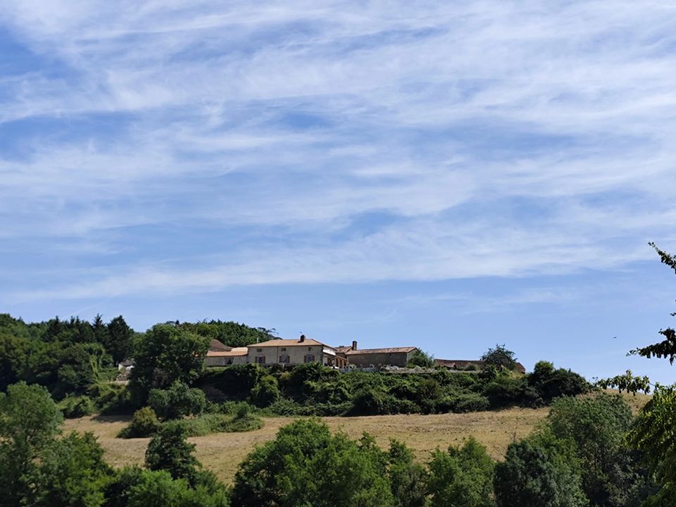 Villa in Charroux, Vienne - foto 1