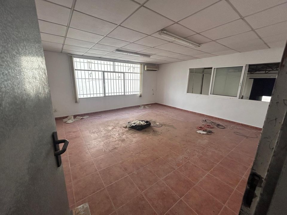 L'establiment comercial a Dolores, Alicante - foto 5