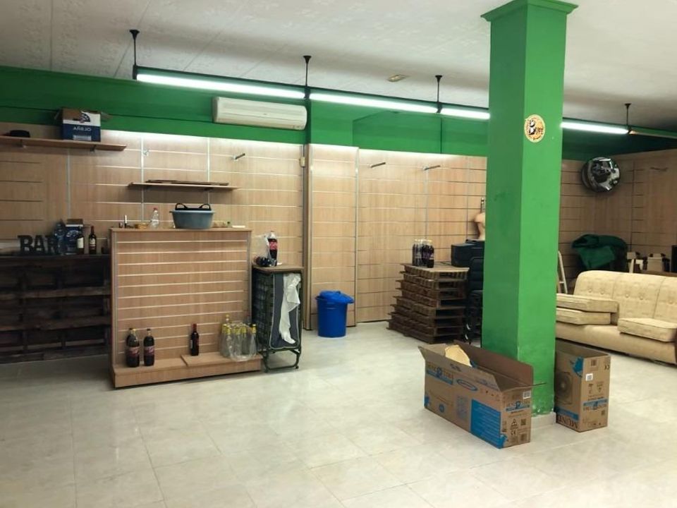 L'establiment comercial a Dolores, Alicante - foto 4