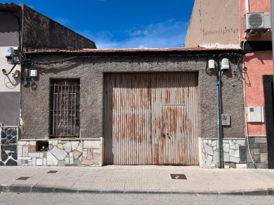 L'establiment comercial a Dolores, Alicante - foto 1