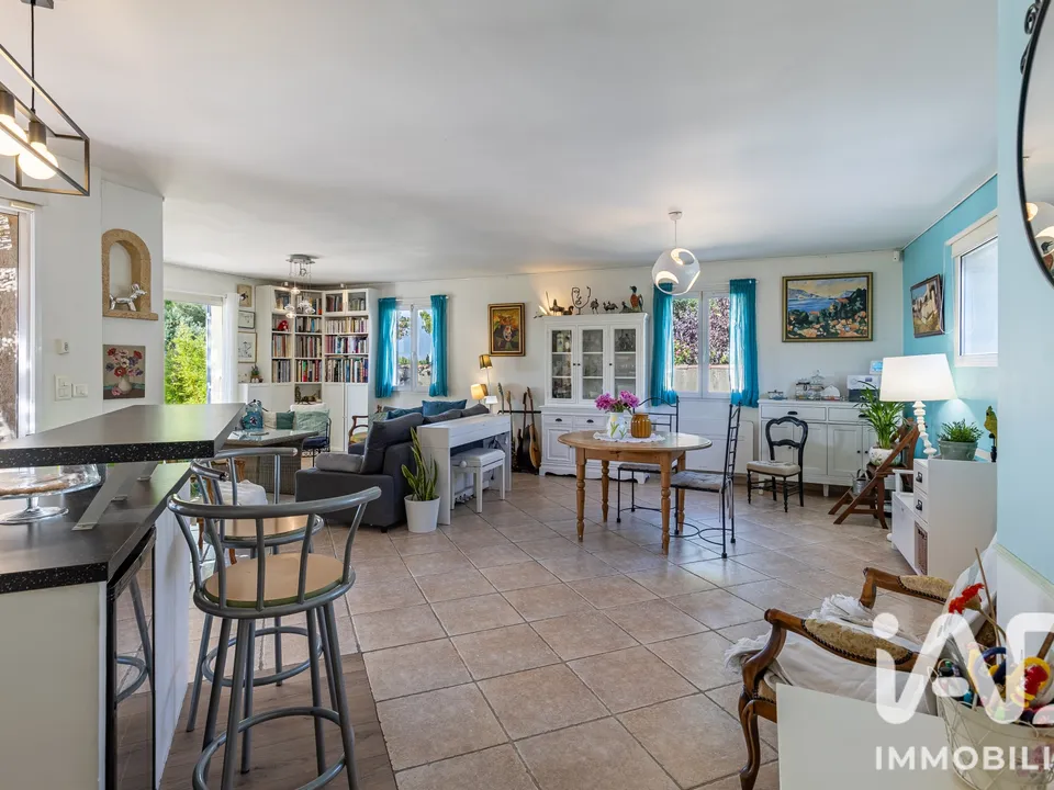 Villa en Marseille, Bouches-du-Rhone - foto 2