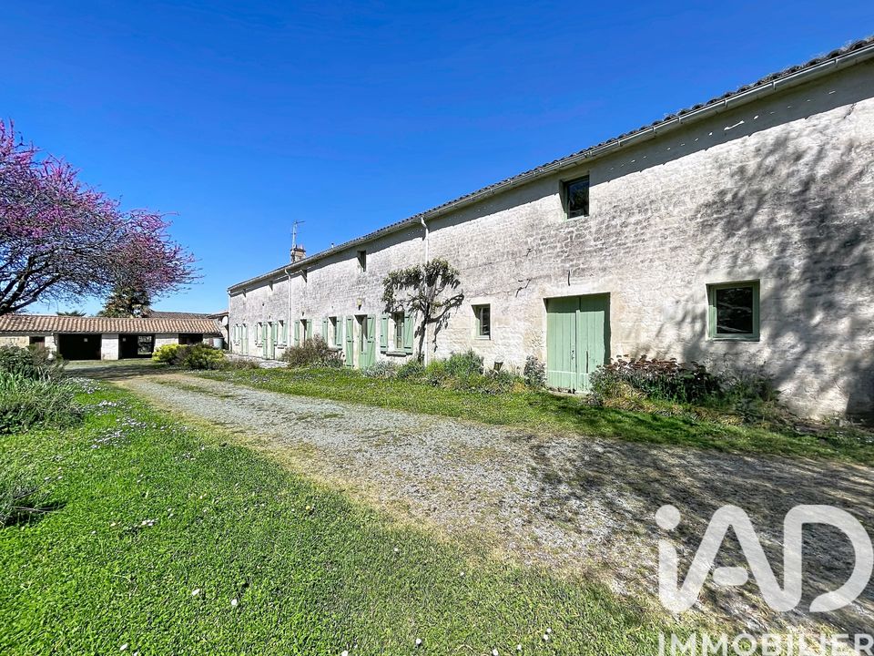 Villa en Saint-Pompain, Deux-Sevres - foto 1