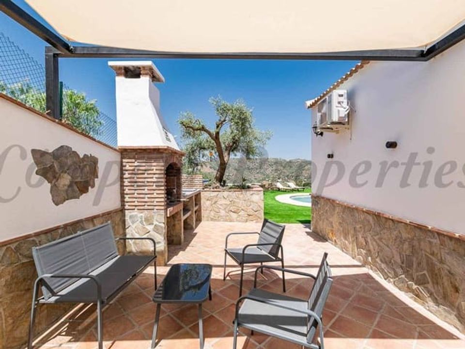 Villa in Competa, Malaga - photo 3