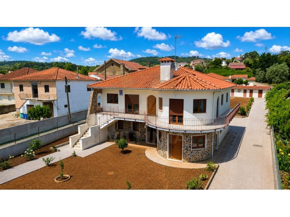 Villa em Vila Verde, Braga - foto 1