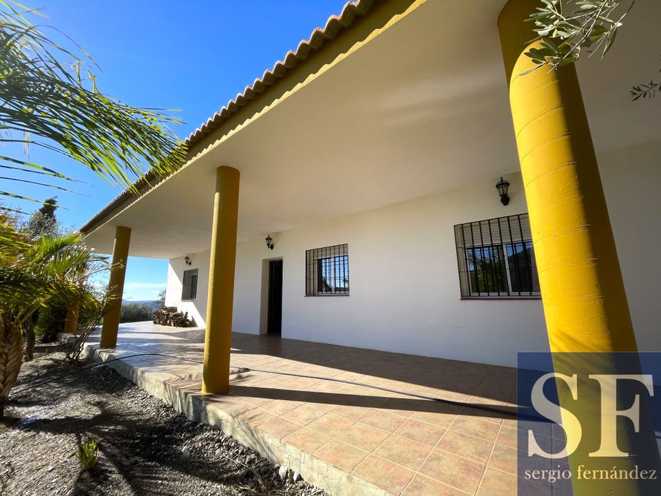 Villa i Canillas De Aceituno, Malaga - foto 1