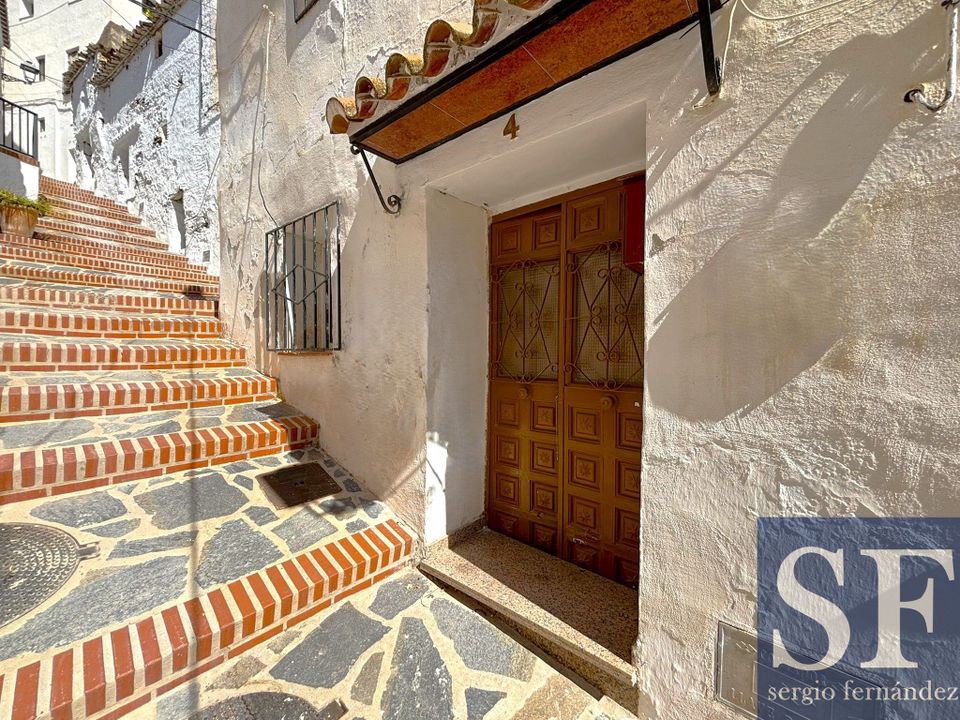 Stadthaus in Sedella, Malaga - Foto 1
