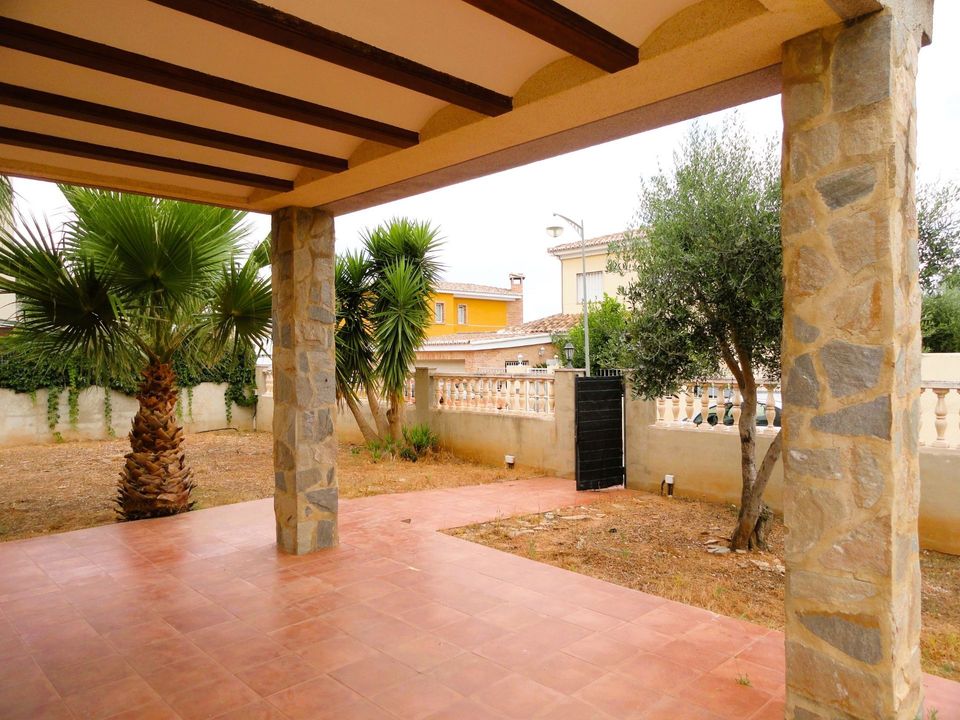 Villa en Alginet, Valencia - foto 1