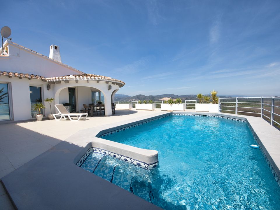 Villa en Pego, Alicante - foto 1