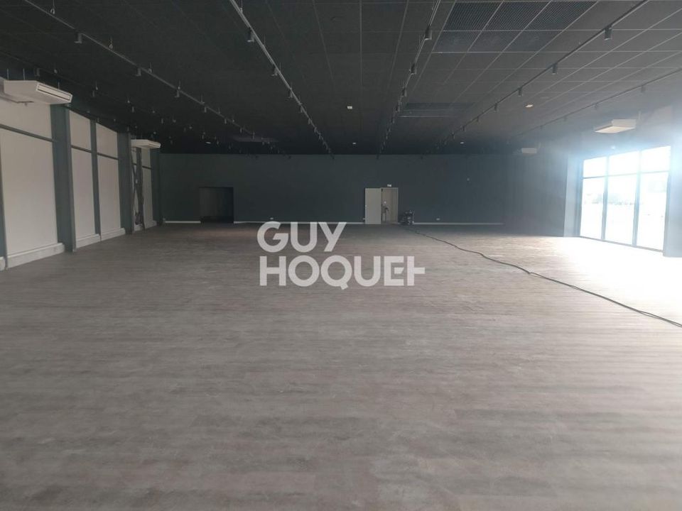 L'establiment comercial a Fontenay-le-Comte, Vendee - foto 2