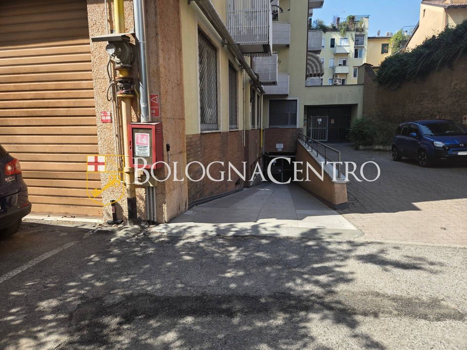 Parkplatz in Bologna, Bologna - Foto 2