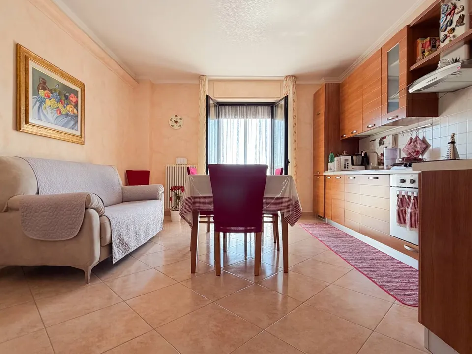 Apartamento en Manfredonia, Foggia - foto 2