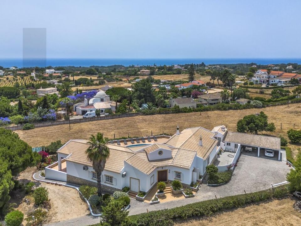 Villa i Carvoeiro, Faro - foto 1