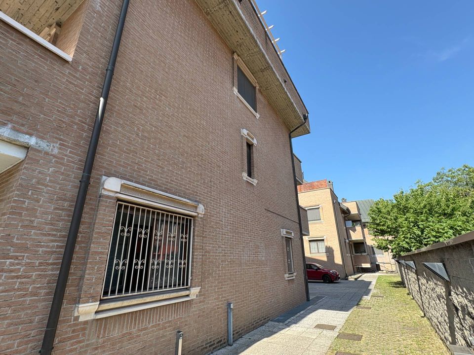 L'establiment comercial a Rho, Milan - foto 3