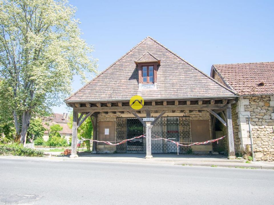 Propiedad comercial en Saint-Cyprien, Dordogne - foto 1