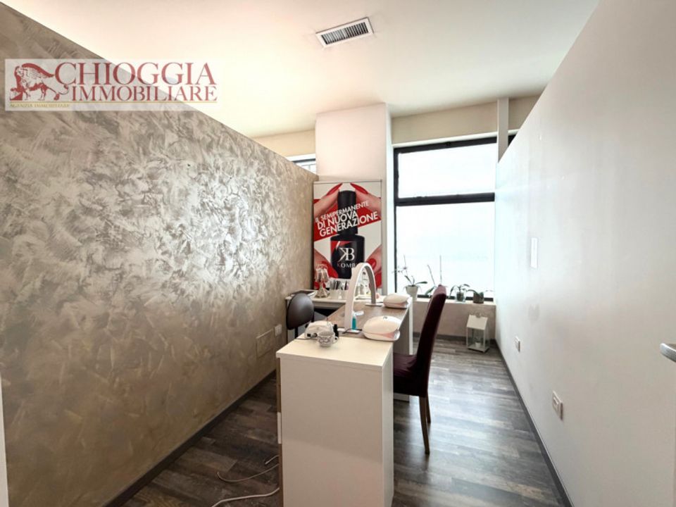 Erhvervsejendom i Cavarzere, Venice - foto 5