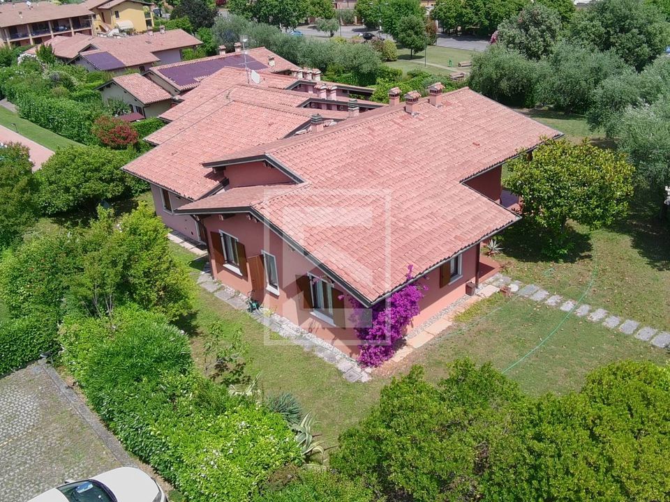 Villa i San Felice del Benaco, Brescia - foto 1