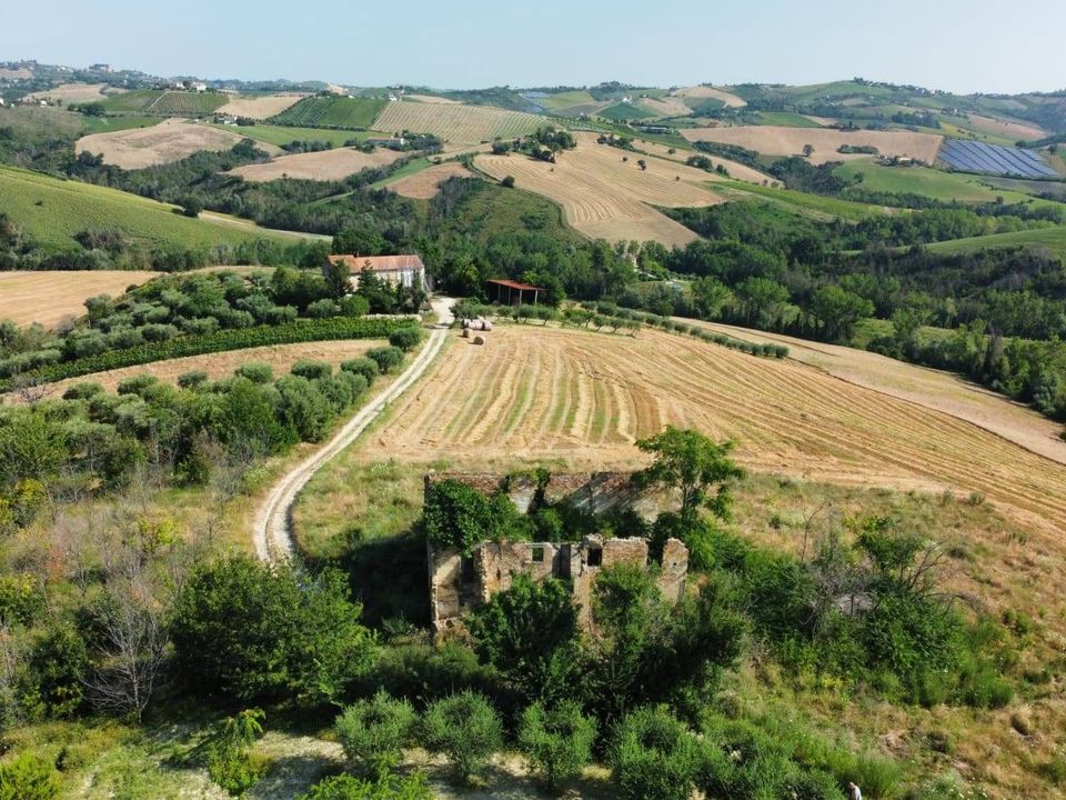 Casa de campo en Castignano, Ascoli Piceno - foto 1