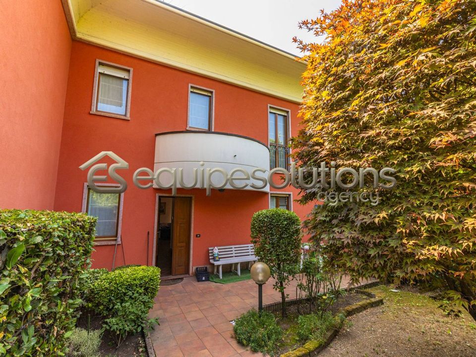 Rækkehus i Alzano Lombardo, Bergamo - foto 1