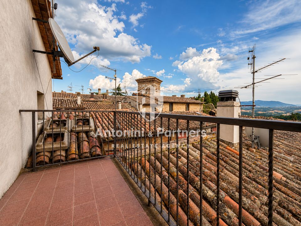 Casa de pueblo en Todi, Perugia - foto 4