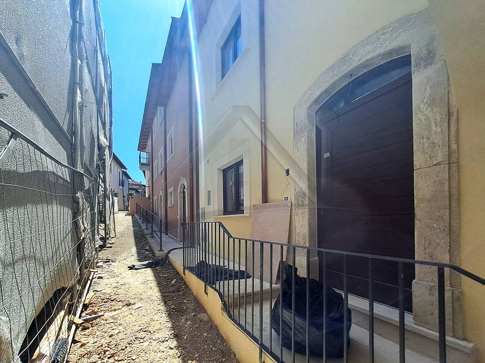 Villa i Sant'Eusanio Forconese, L'Aquila - bilde 3
