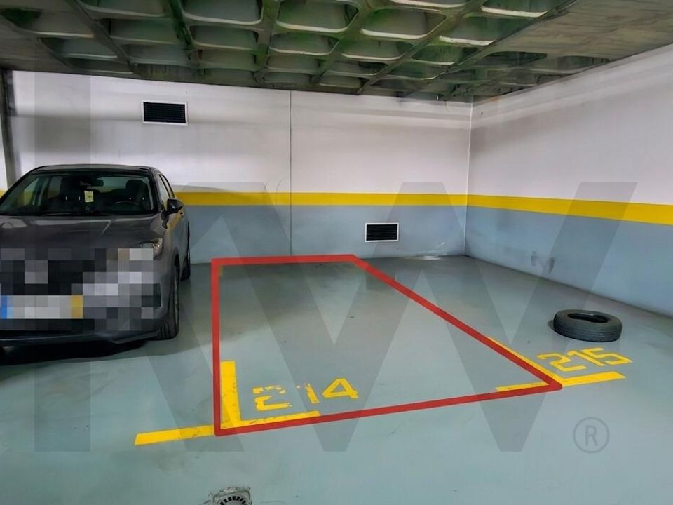 Estacionamento em Funchal, Madeira - foto 4